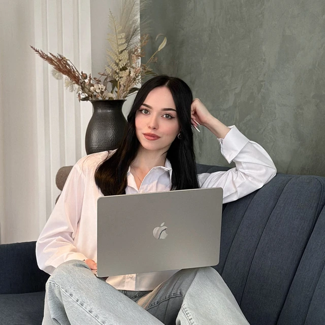 Яна Freelancit